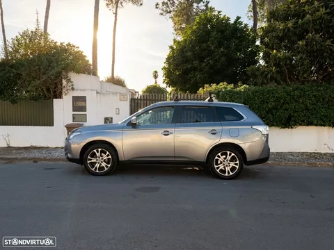 Mitsubishi Outlander 2.2 DI-D Intense+
