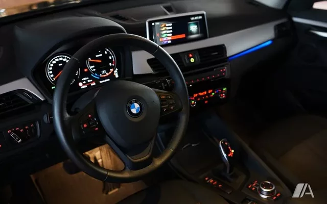 BMW X1 X1 sDrive 18dA Business (4.75)