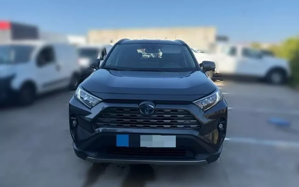 TOYOTA RAV-4 2.5l 220H Advance