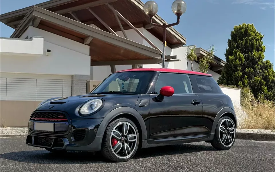 MINI 3 Portas John Cooper Works Sport Aut.