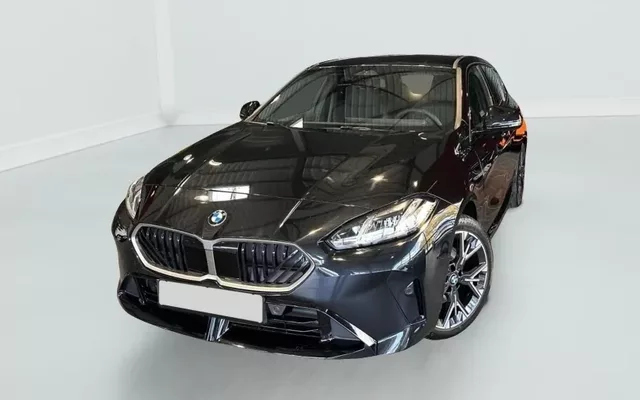 BMW Serie 1 F70 120 170 ch DKG7 M Sport Zéro km immatriculé