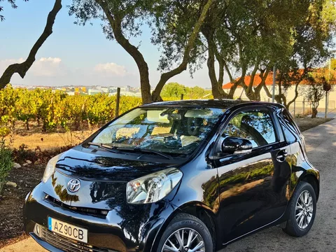 Toyota iQ 1.0