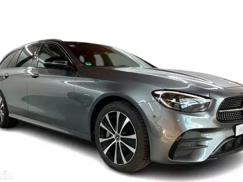 Mercedes-Benz E 300 de 4Matic 9G-TRONIC AMG Line