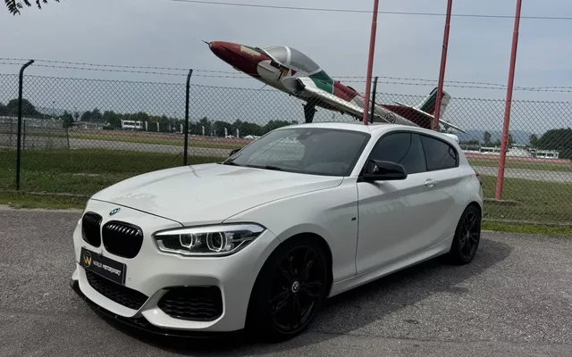 BMW M140i