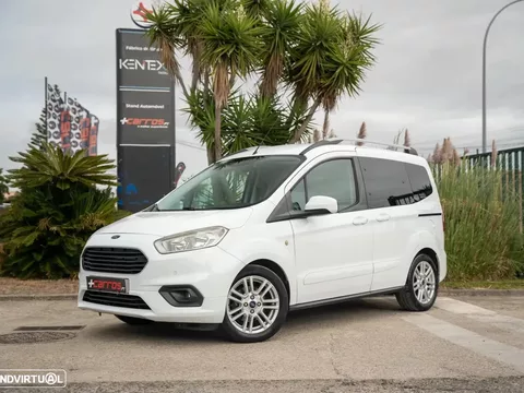 Ford Tourneo Courier 1.0 EcoBoost Ambiente