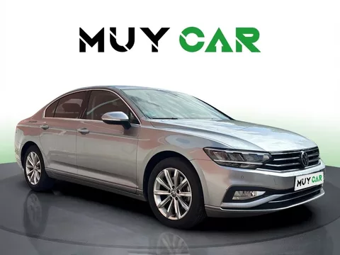 VOLKSWAGEN Passat Passat 2.0TDI EVO Executive DSG7 90kW - 17890€ en Sevilla