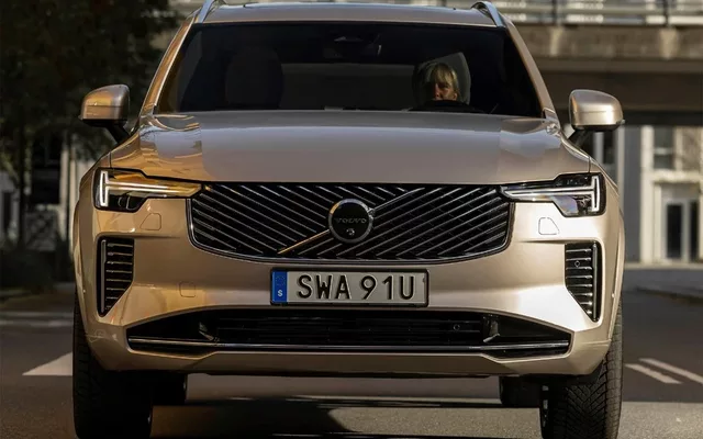 VOLVO XC90 XC90 B5 Ultimate Dark AWD Aut.