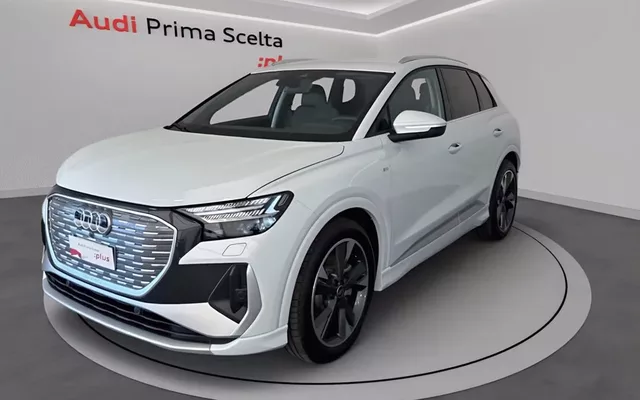 AUDI Q4 e-tron 45 s line edition