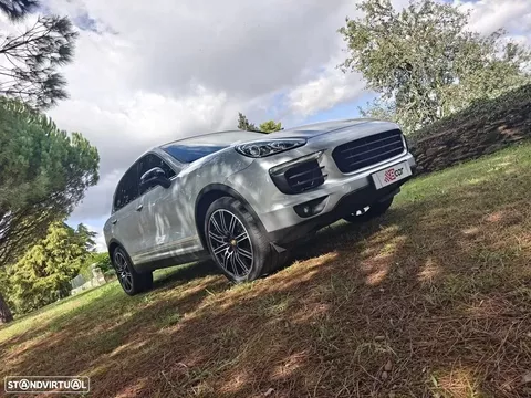 Porsche Cayenne Platinum Edition