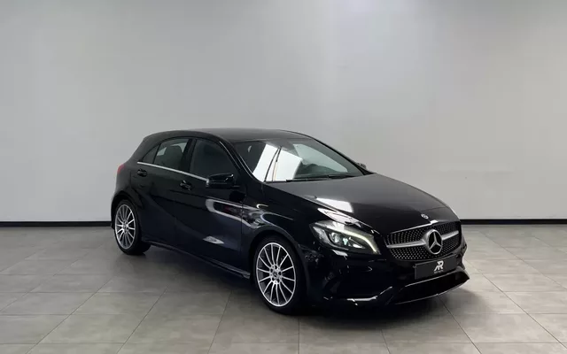Mercedes-Benz A 180 d AMG Line