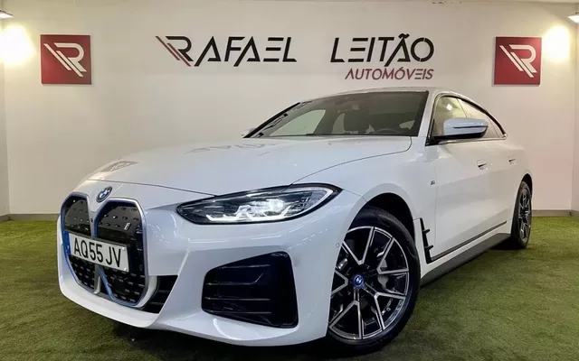 BMW i4 eDrive40 Pack Desportivo M Pro