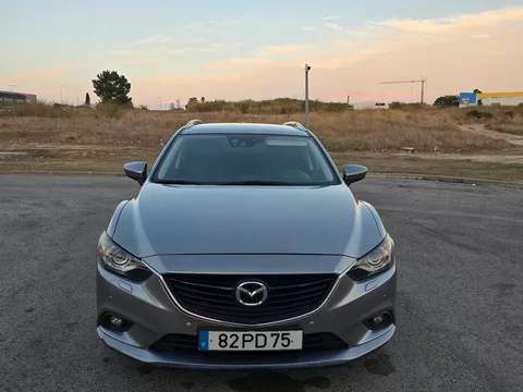 Mazda 6 2.2 SKY-D Excellence Navi