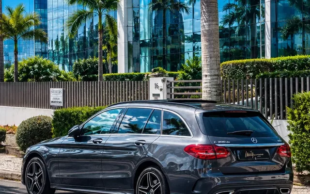 Mercedes-Benz C 300 de T 9G-TRONIC AMG Line