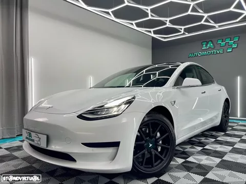 Tesla Model 3 Standard Range Plus RWD