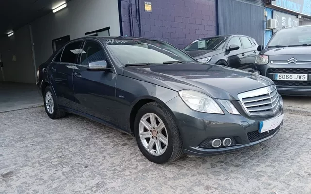 MERCEDES-BENZ Clase E E 220CDI BE Dynamic Edition Avantgarde - 9900€ en Cordoba