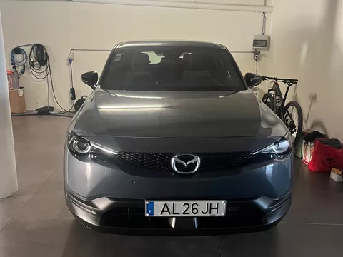 Mazda MX-30 e-Skyactiv Excellence