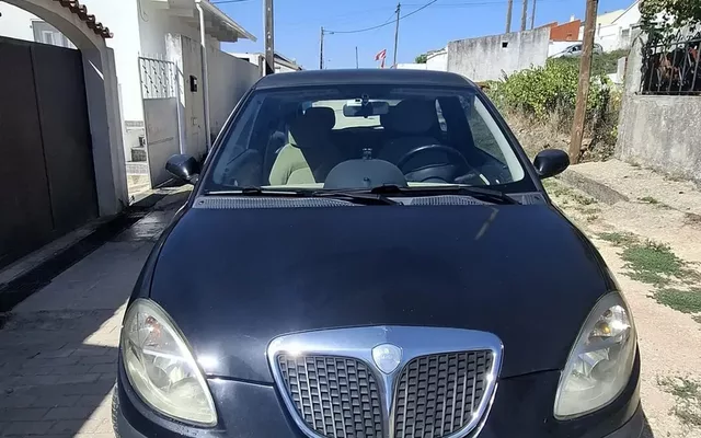 Lancia Ypsilon 1.3 M-jet Argento 5