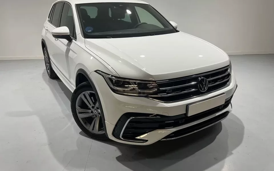 VOLKSWAGEN Tiguan R-Line 1.4 TSI eHybrid 245cv DSG HÍBRIDO ENCHUFABLE