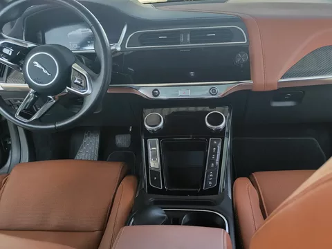 Jaguar I-Pace EV400 AWD HSE