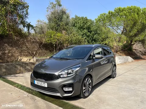 Kia Carens