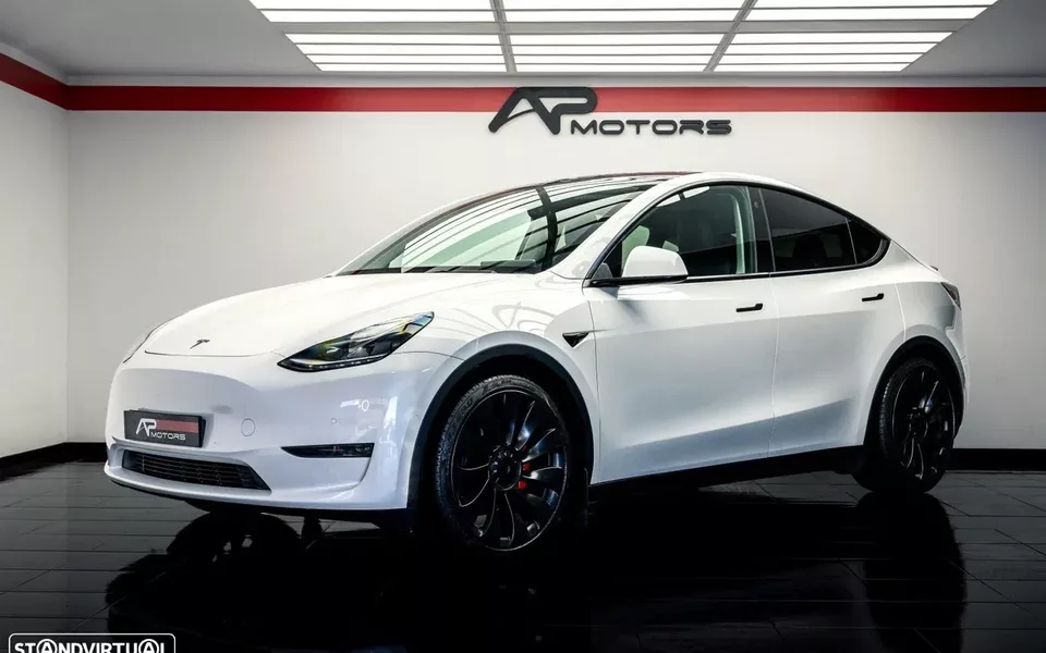 Tesla Model Y Performance Dual Motor AWD