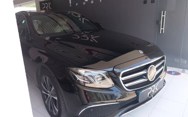 Mercedes-Benz E 300 de 4Matic 9G-TRONIC Exclusive