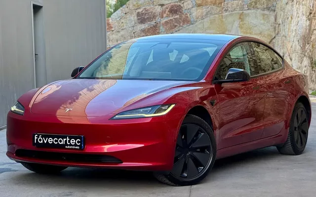 Tesla Model 3 Tração Traseira Premium