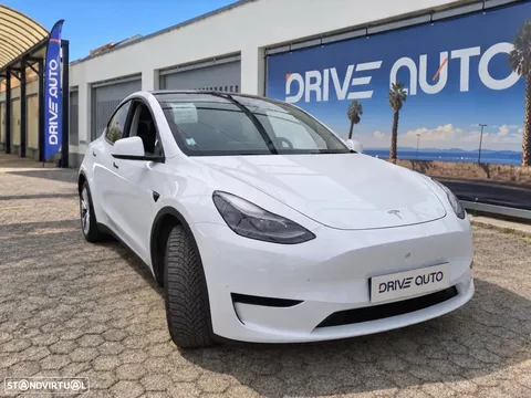 Tesla Model Y Tração Traseira