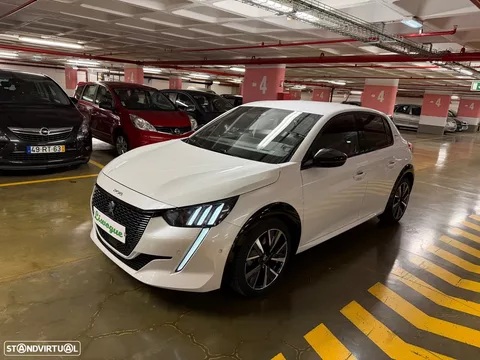 Peugeot 208 1.2 PureTech GT Line EAT8