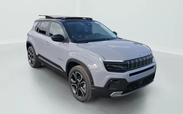 Jeep Avenger 1.2 T3 E-HYBRID 110 BVR SUMMIT Zéro km immatriculé