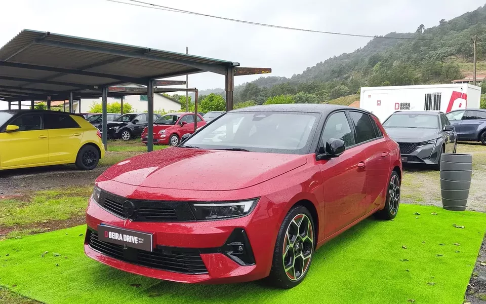 Opel Astra 1.6 T PHEV GSe