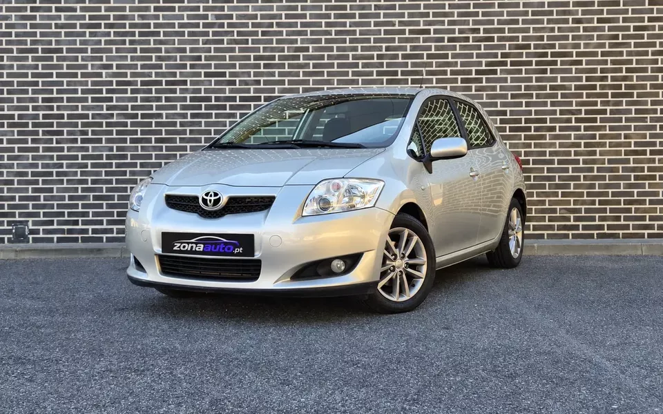 Toyota Auris 1.4 VVT-i Sol