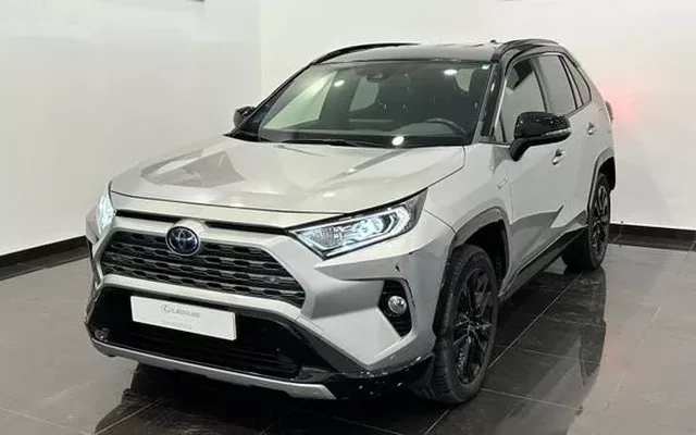 TOYOTA RAV-4 220H AWD-i Style