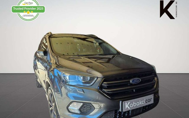 Ford Kuga 1.5 EcoBoost FWD ST Line -Garantie 12 Mois avec Entretien Effectué, Contrôle Technique et Carpass
