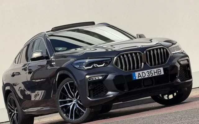 BMW X6 M50i