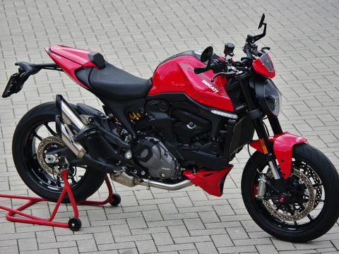 Ducati Monster 937