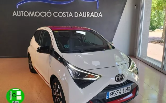 TOYOTA Aygo Aygo 70 x-play