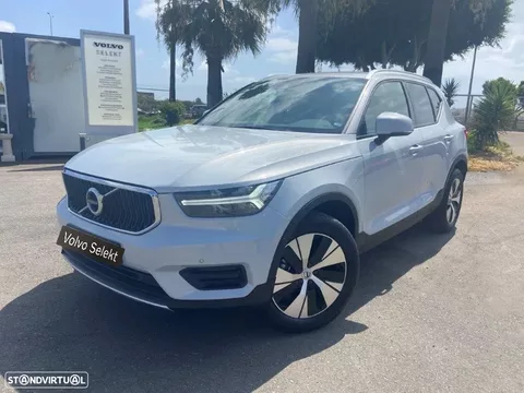 Volvo XC 40 1.5 T2 Momentum Plus