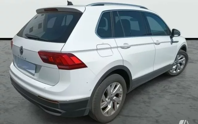VOLKSWAGEN Tiguan Nuevo Connect 1.5 TSI SG6 96 kW (130 CV) (AX13AX12)
