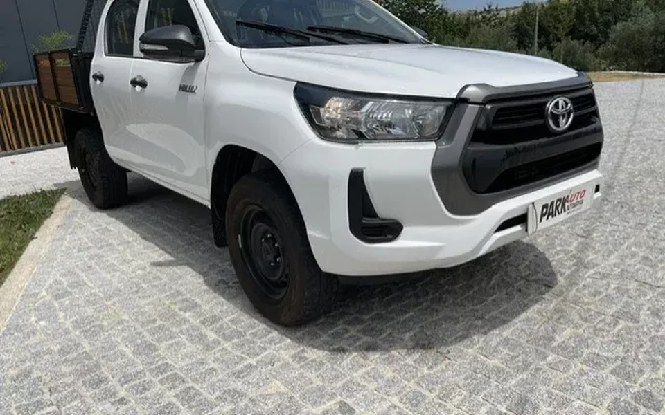 Toyota Hilux 2.4 D-4D 4WD CD CM