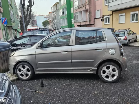 Kia Picanto 1.1L EX Sport