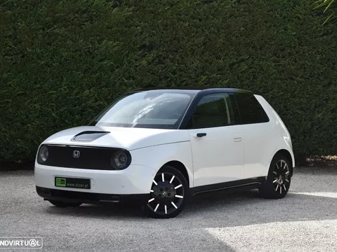 Honda e Advance (17")