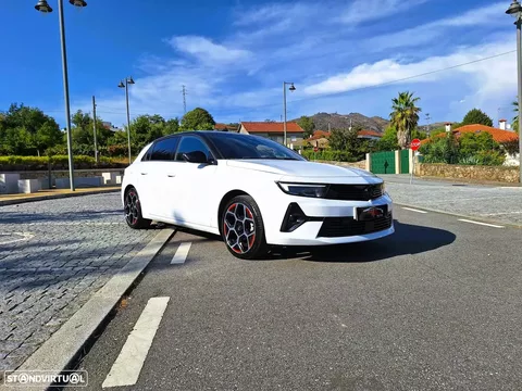 Opel Astra 1.2 Turbo GS Line