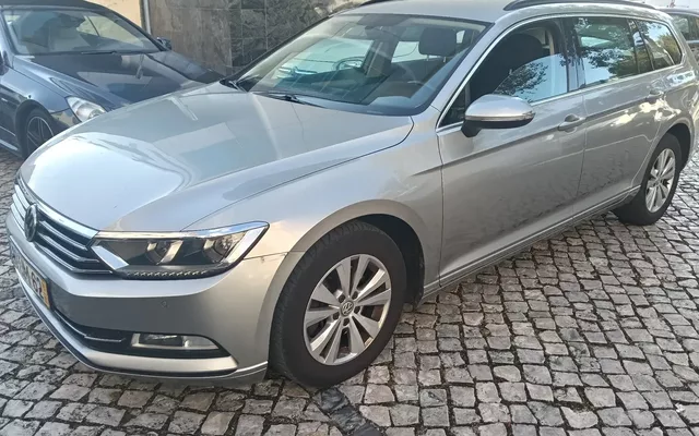 VW Passat Variant 1.6 TDI Highline DSG