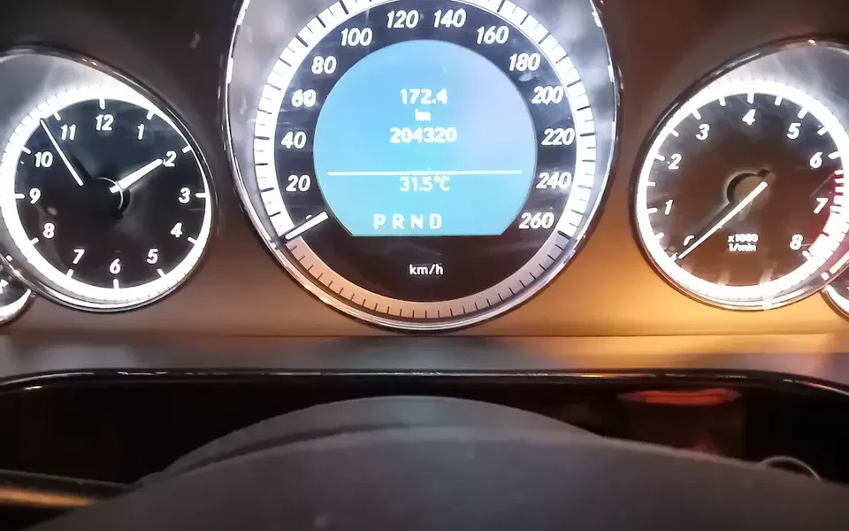 Mercedes-Benz E 250 CGi Avantgarde BE