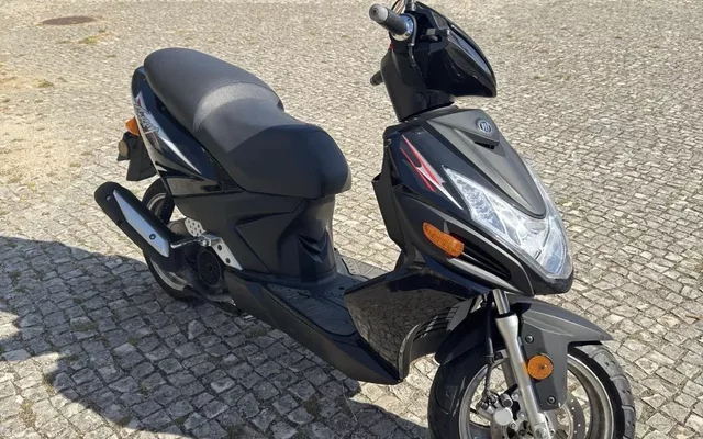 Outra não listada Outra não listada