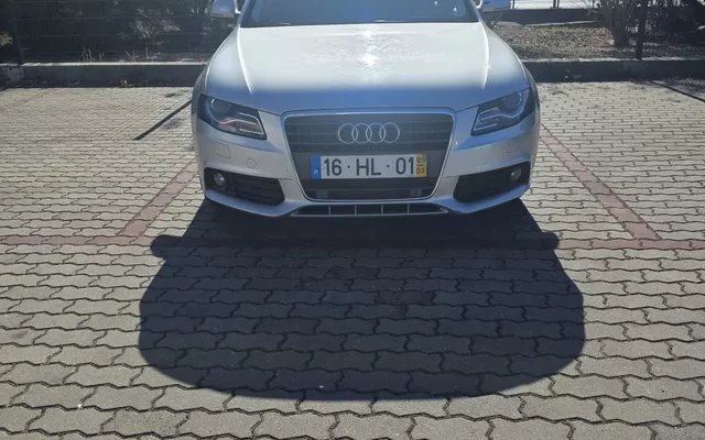 Audi A4 Avant 2.0 TDi S-line