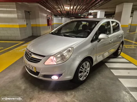 Opel Corsa 1.2 Enjoy