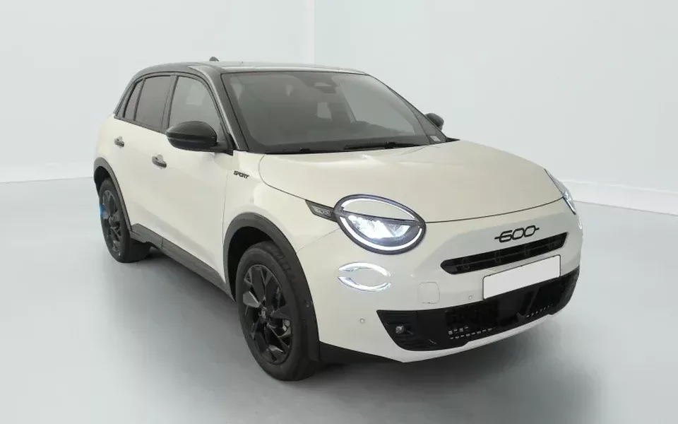 Fiat 600 T-Gen 3 1.2 Hybrid 145ch eDCT6 Sport Zéro km immatriculé