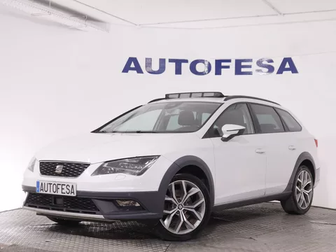 Seat Leon 2.0 TDI XPERIENCE 4DRIVE DSG AUTO 184CV 5P # TECHO PANORAMICO ELE,NAVY